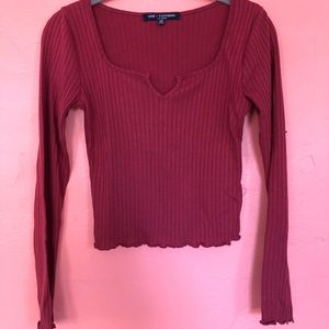 🌺Long sleeved notched neck ribbed crop top